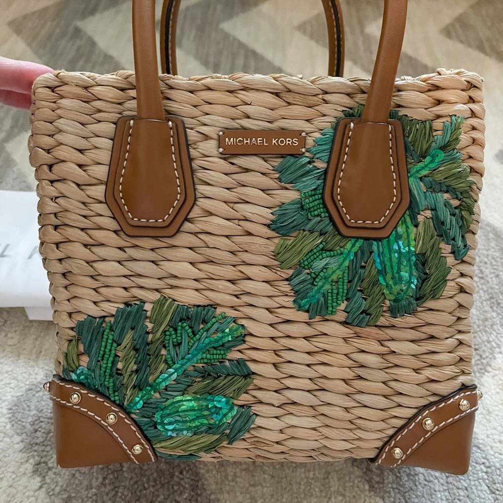 Authentic MICHAEL KORS Malibu Palm Medium Straw Crossbody